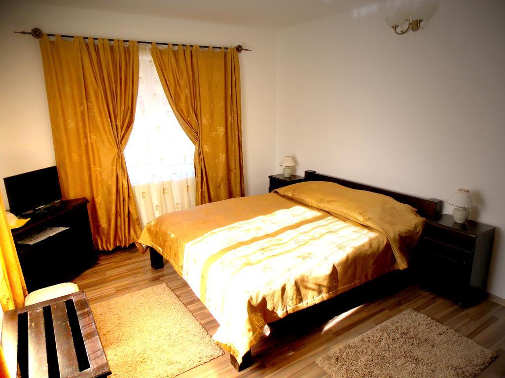 Casa Olteanu Pension Moieciu de Jos Room photo